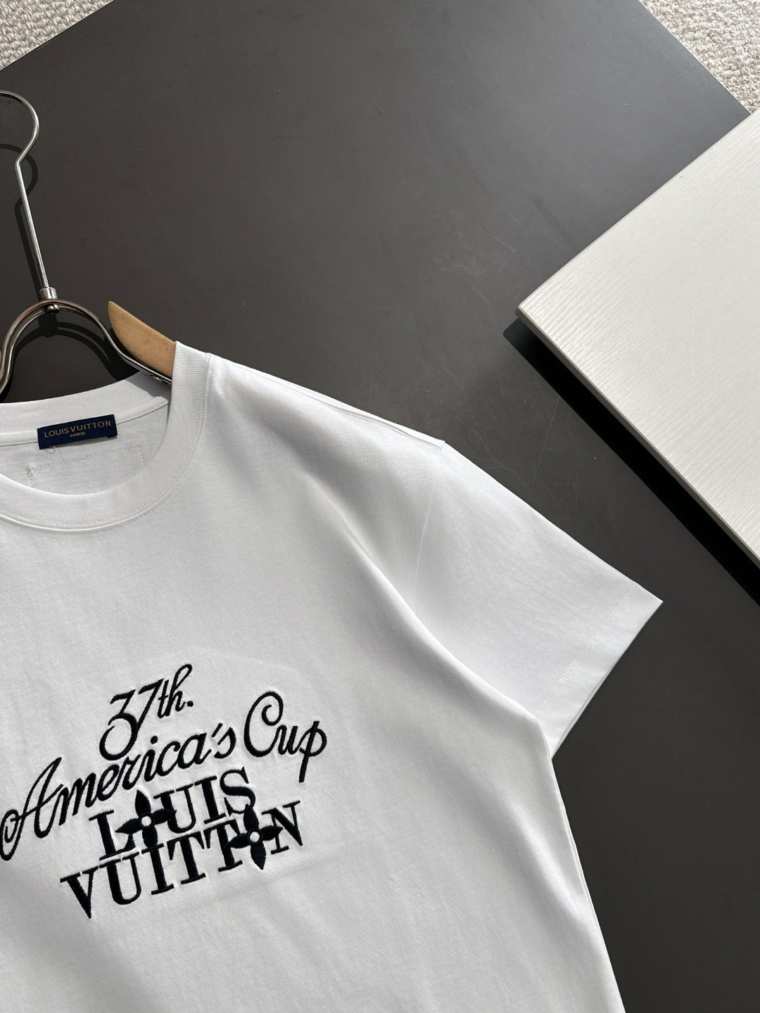 LuxluxHouse Best Quality Clothes T-shirt Louis Vuitton