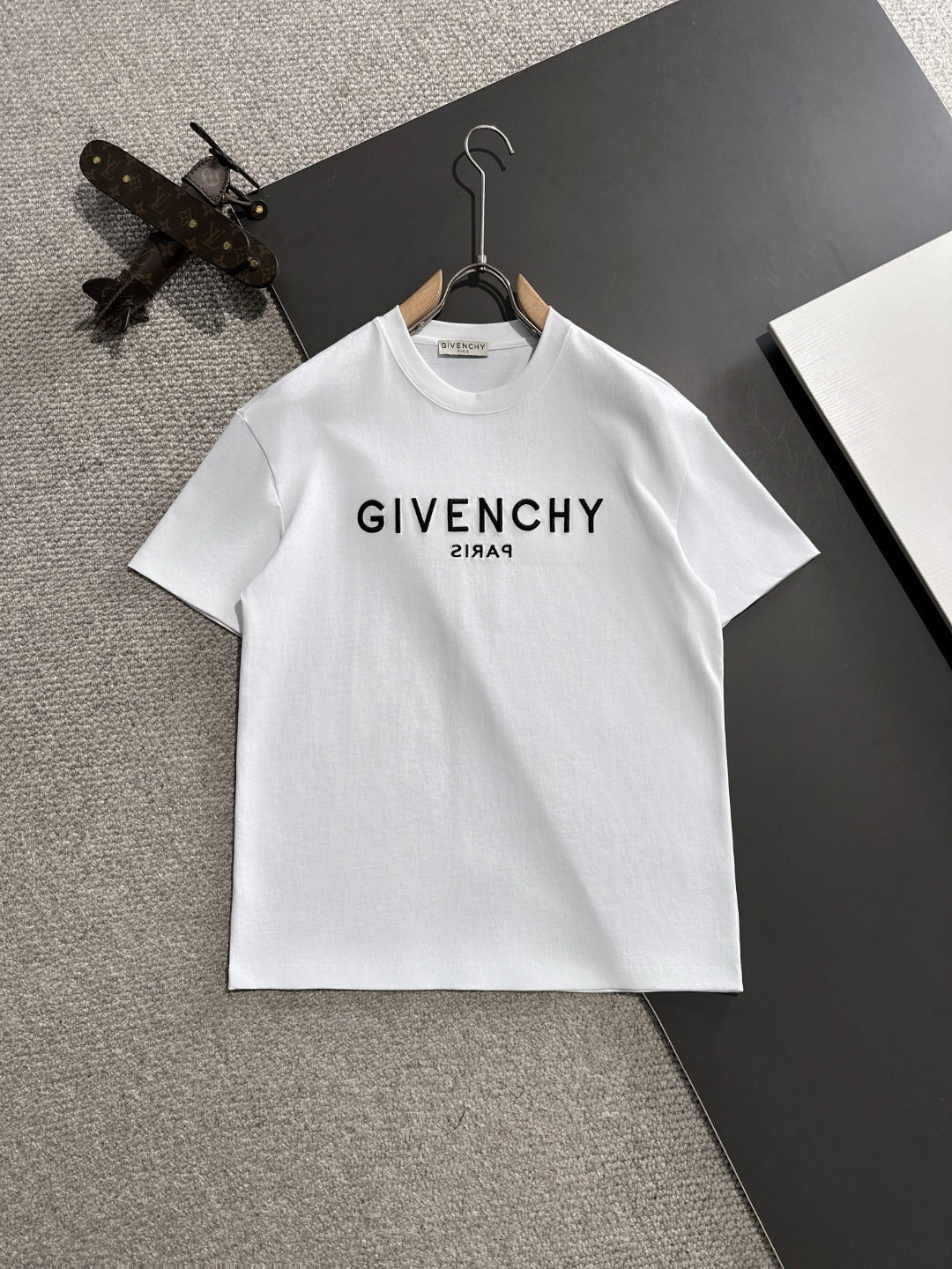 LuxluxHouse Best Quality Clothes Givenchy T-shirt