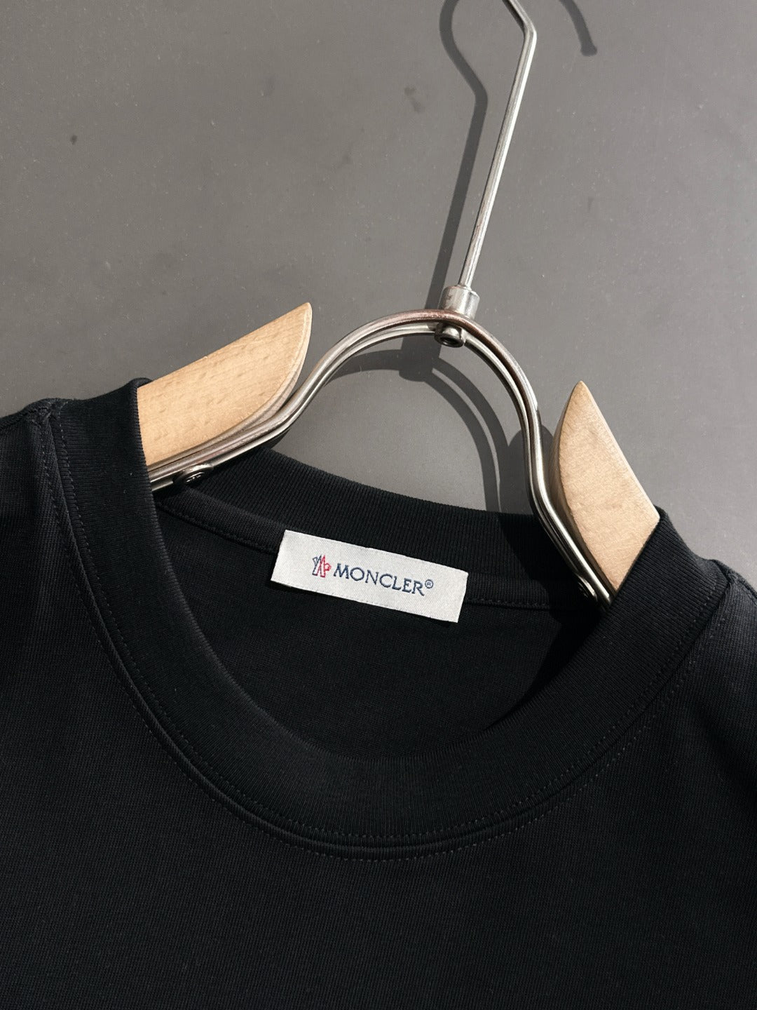 LuxluxHouse Best Quality Clothes T-shirt Moncler