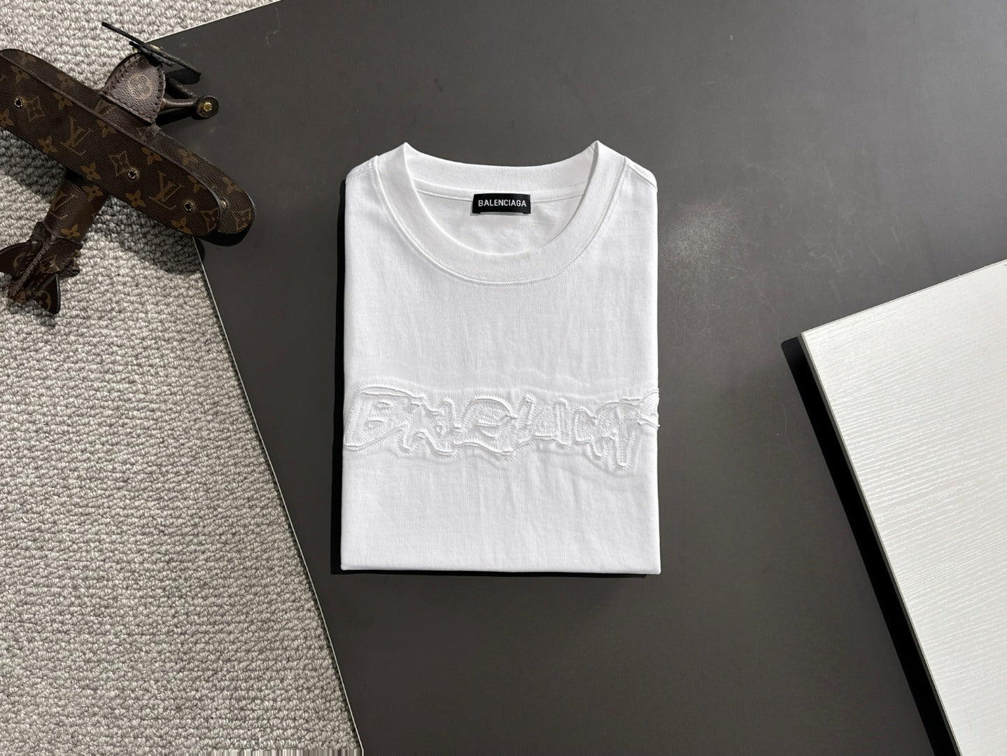 LuxluxHouse Best Quality Clothes Balenciaga T-shirt