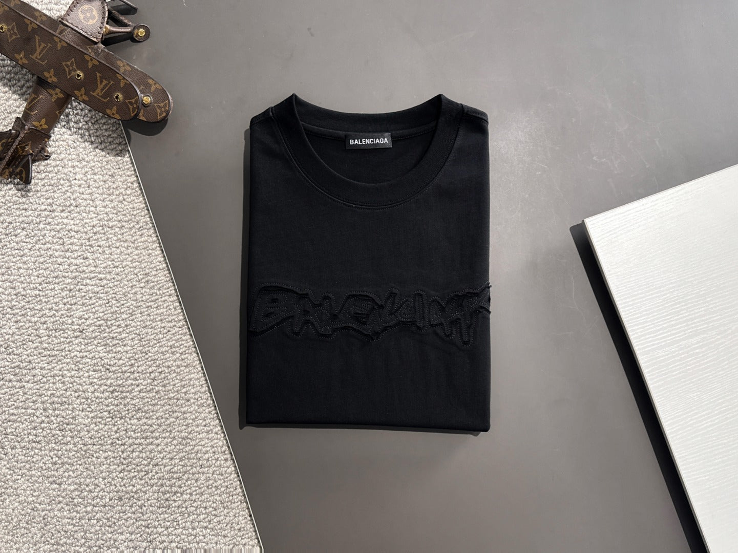 LuxluxHouse Best Quality Clothes Balenciaga T-shirt