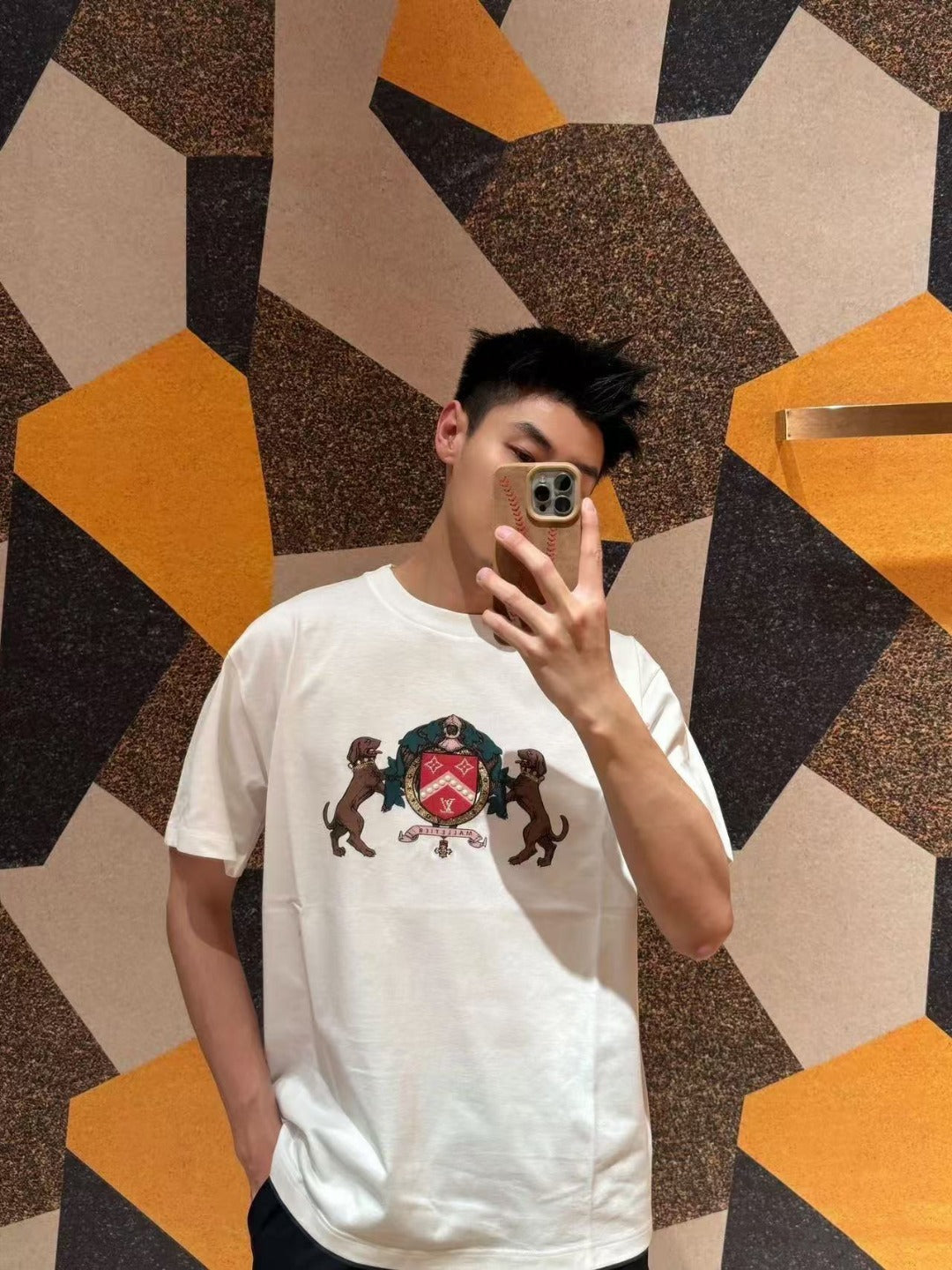 LuxluxHouse Best Quality Clothes T-shirt Louis Vuitton