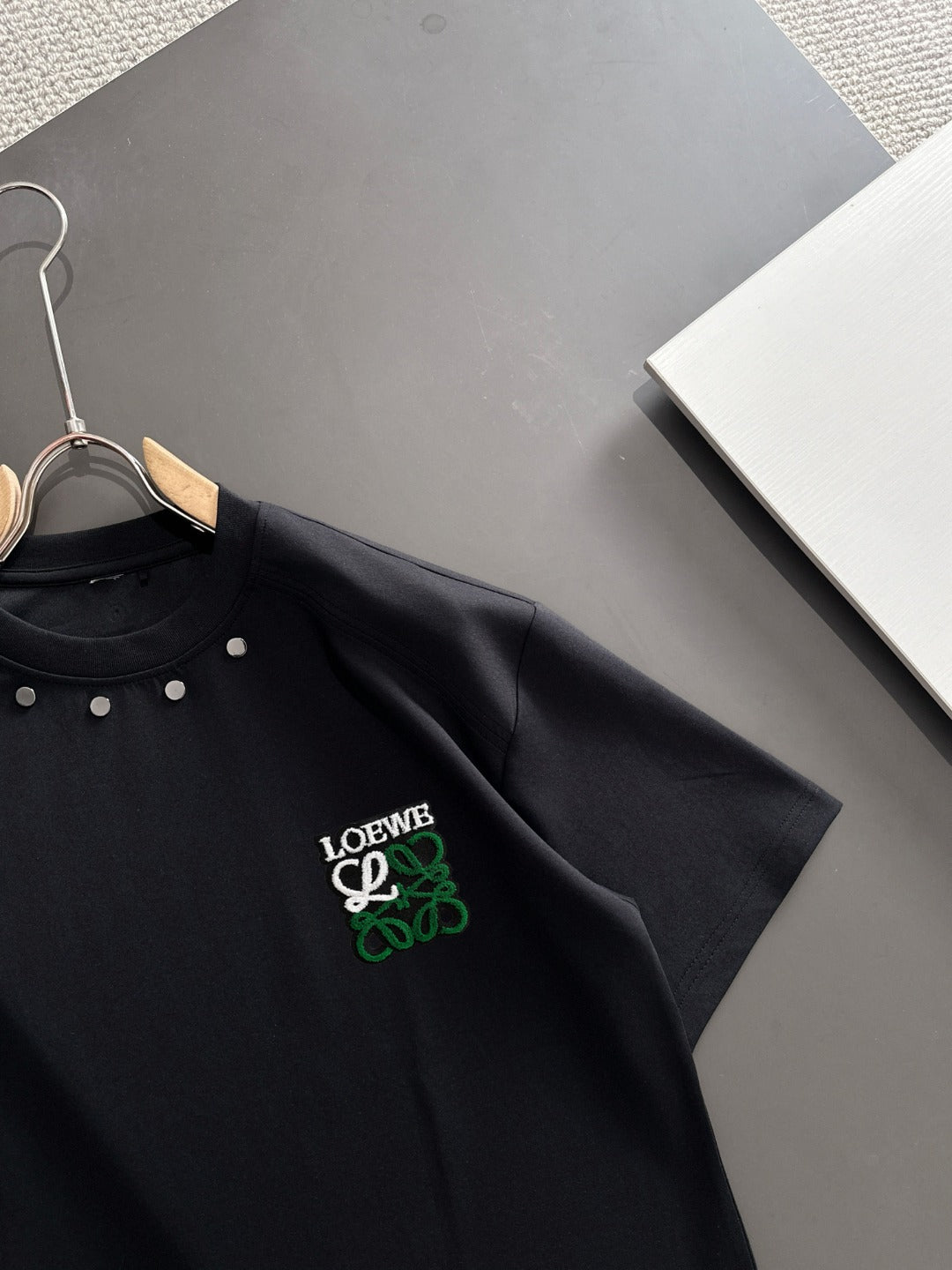 LuxluxHouse Best Quality Clothes T-shirt Loewe