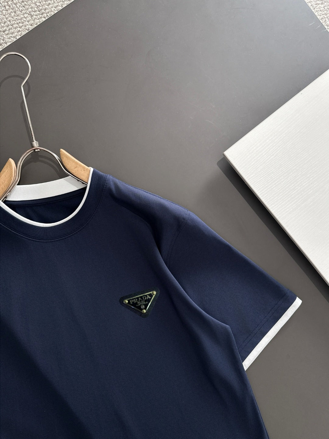 LuxluxHouse Best Quality Clothes T-shirt Prada