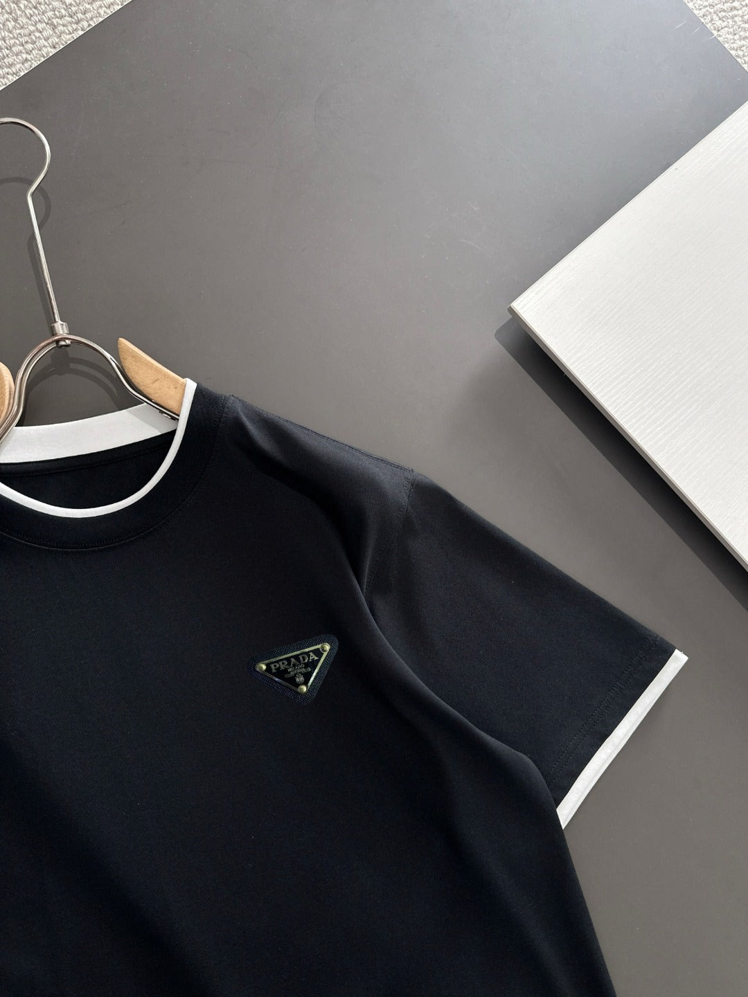 LuxluxHouse Best Quality Clothes T-shirt Prada