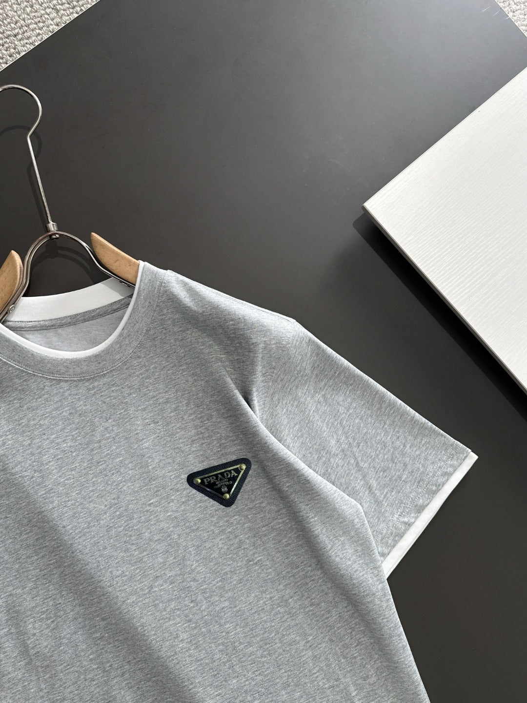 LuxluxHouse Best Quality Clothes T-shirt Prada