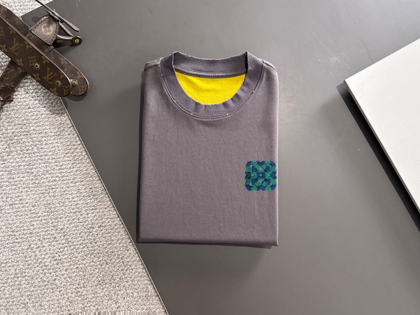 LuxluxHouse Best Quality Clothes T-shirt Loewe