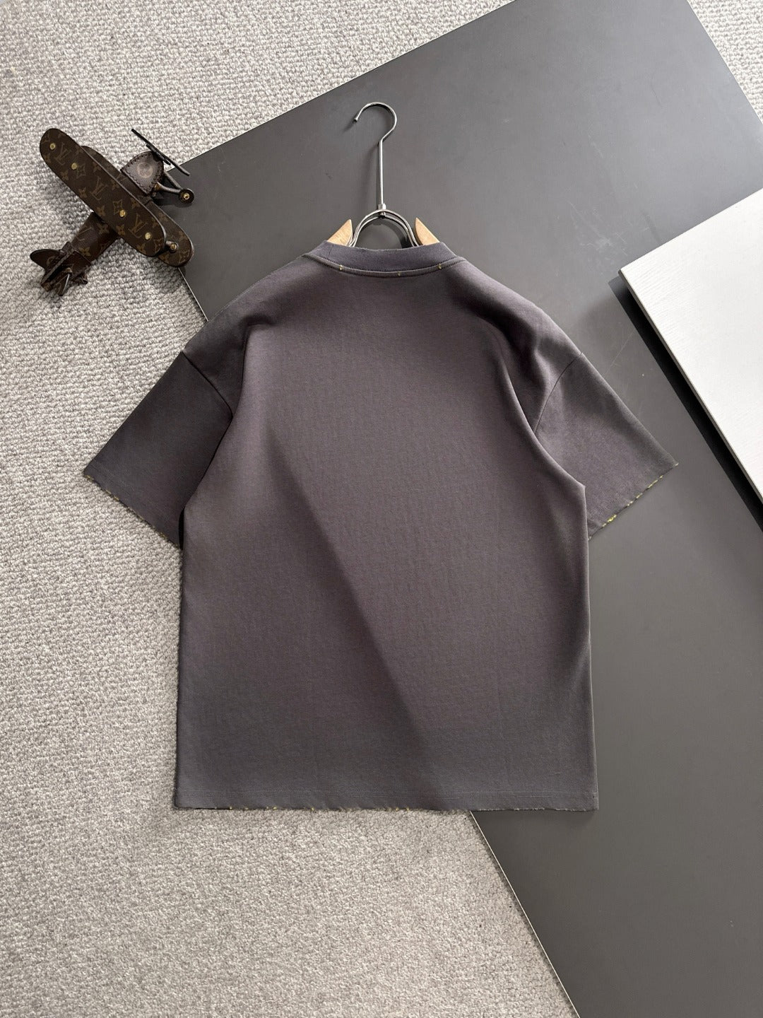 LuxluxHouse Best Quality Clothes T-shirt Loewe