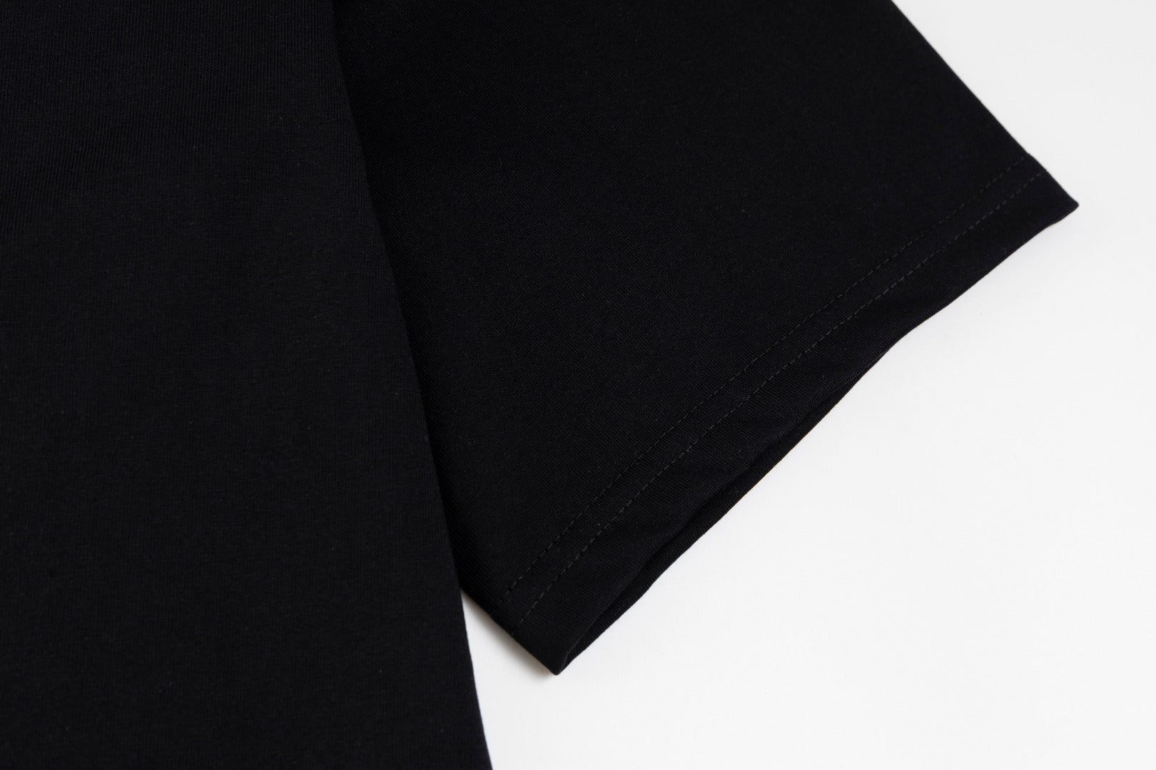 LuxluxHouse Best Quality Clothes T-shirt Arcteryx