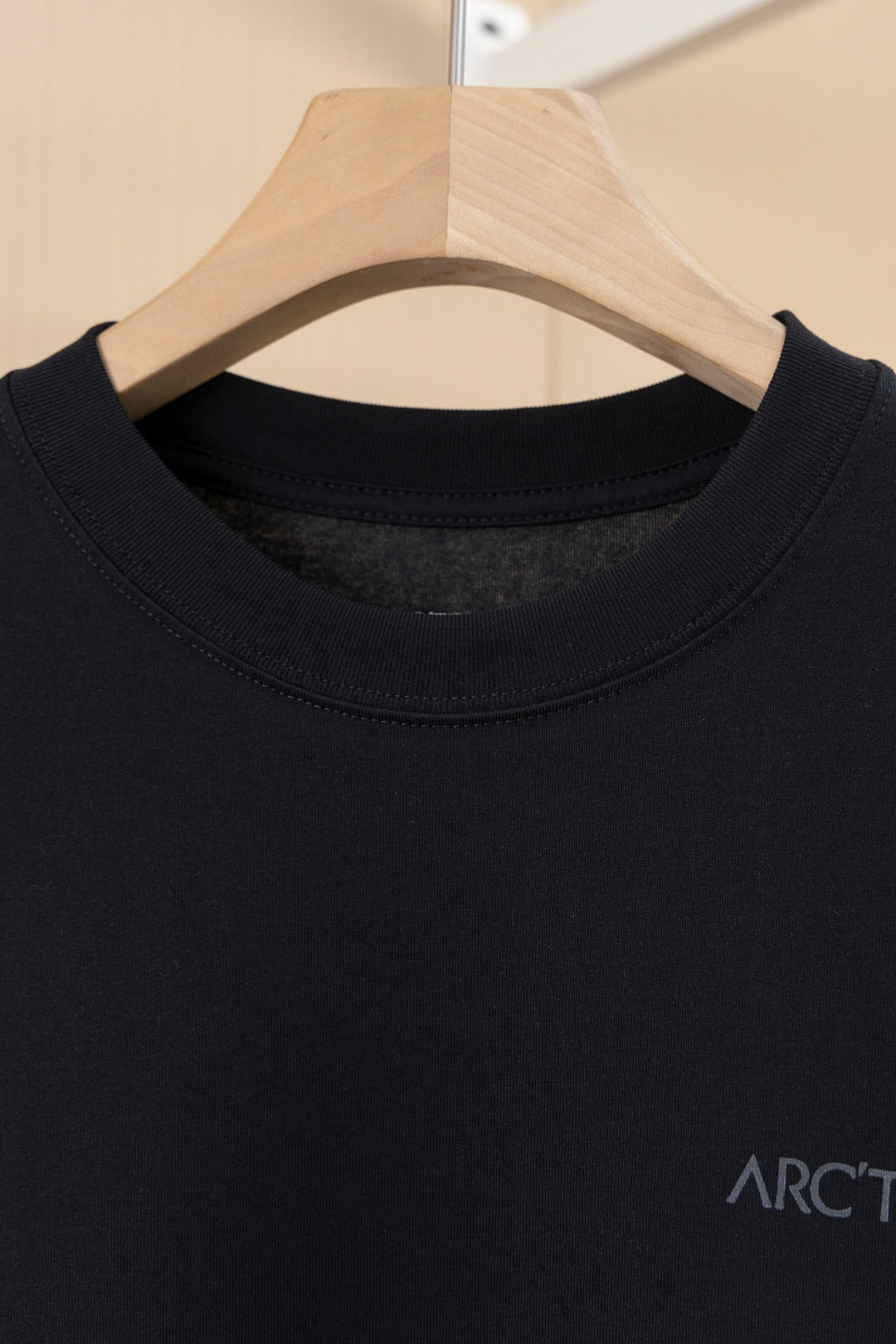 LuxluxHouse Best Quality Clothes T-shirt Arcteryx