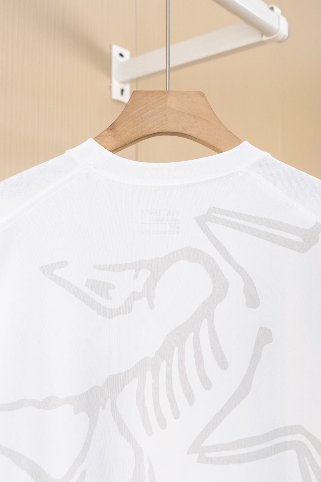 LuxluxHouse Best Quality Clothes T-shirt Arcteryx