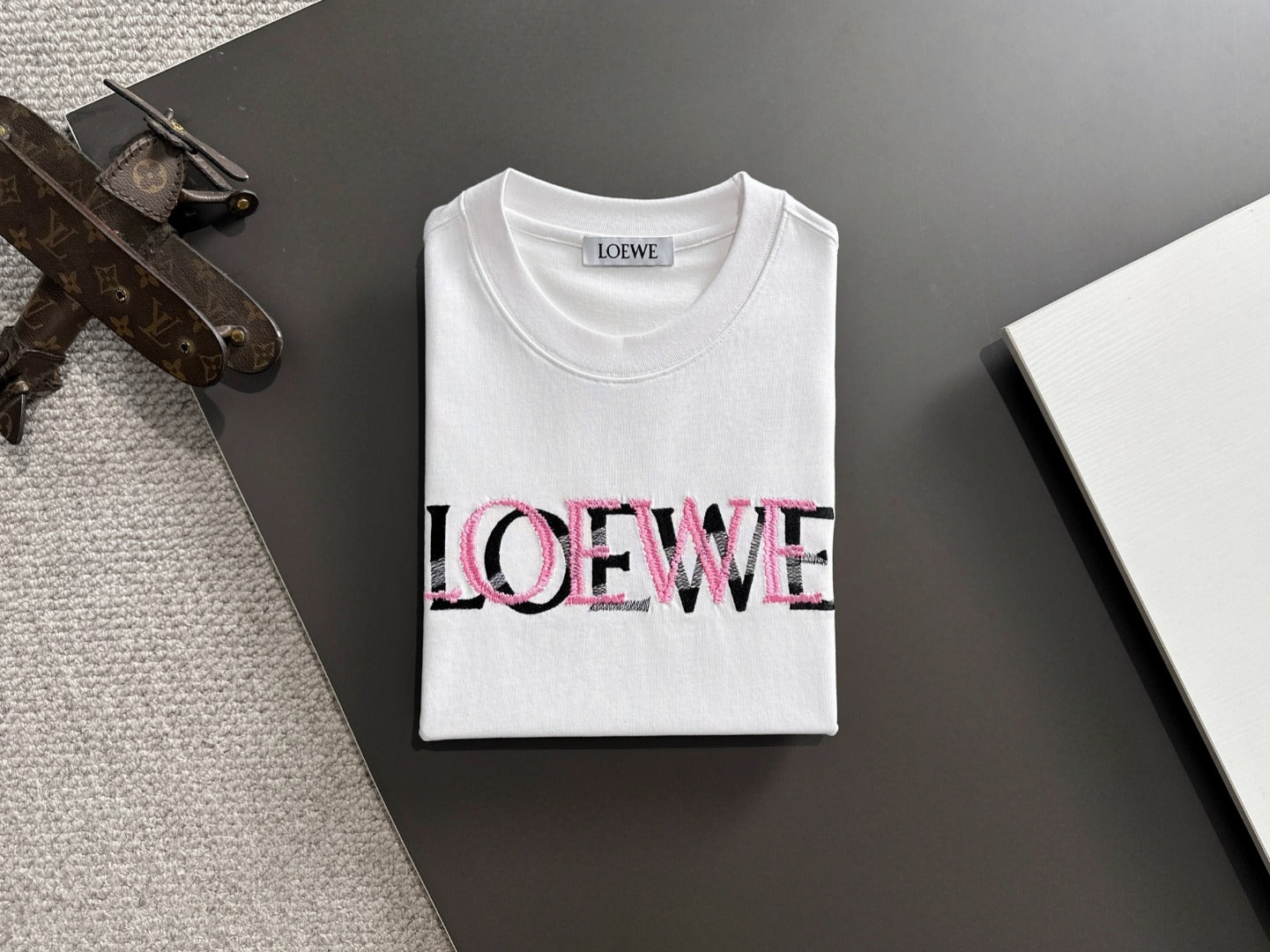 LuxluxHouse Best Quality Clothes T-shirt Loewe