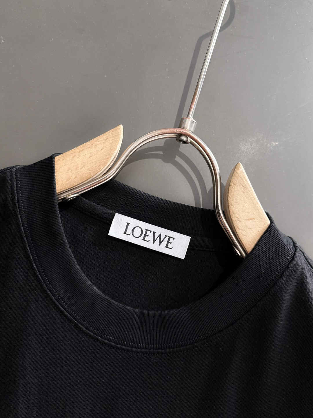 LuxluxHouse Best Quality Clothes T-shirt Loewe