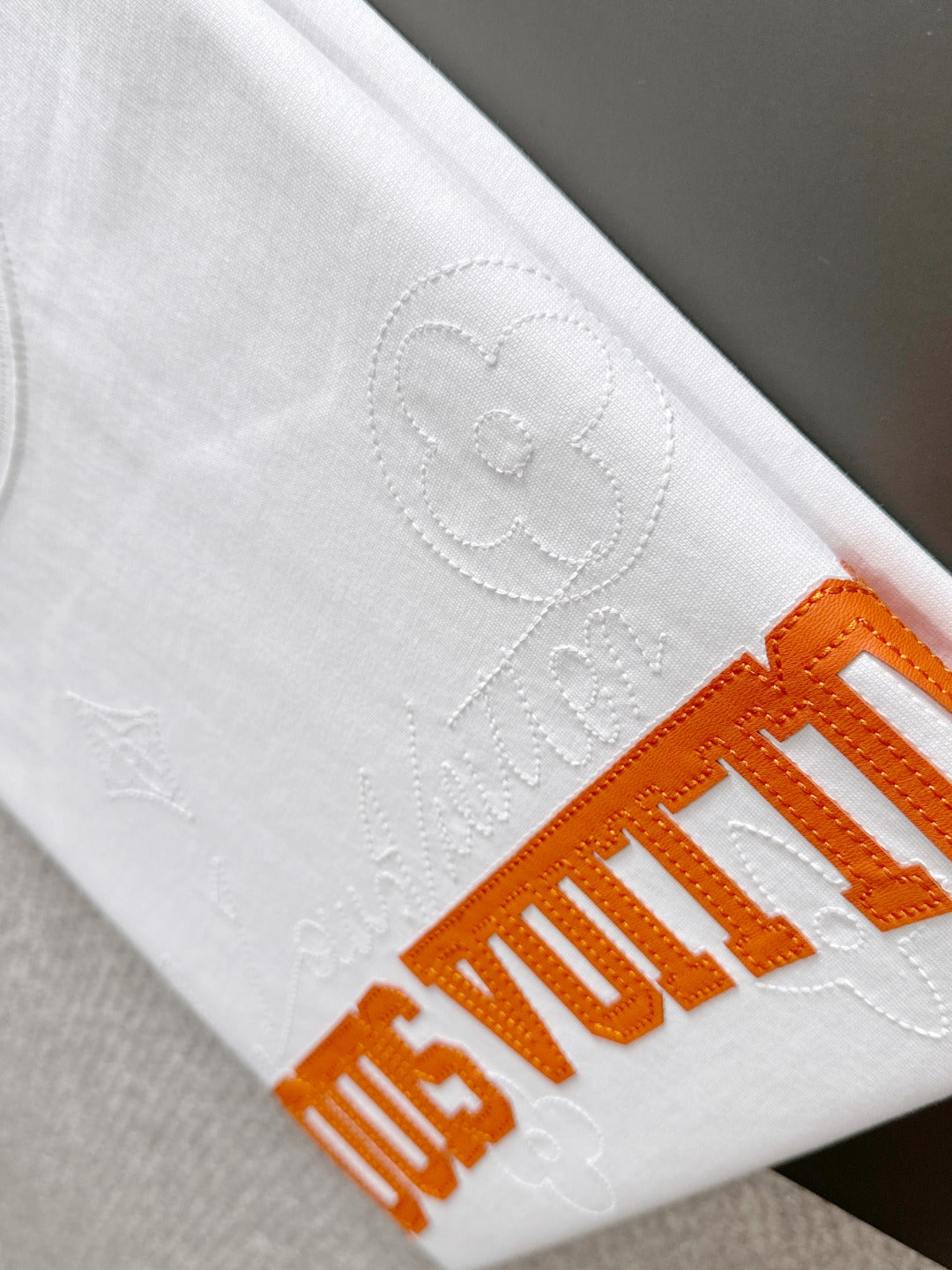 LuxluxHouse Best Quality Clothes T-shirt Louis Vuitton