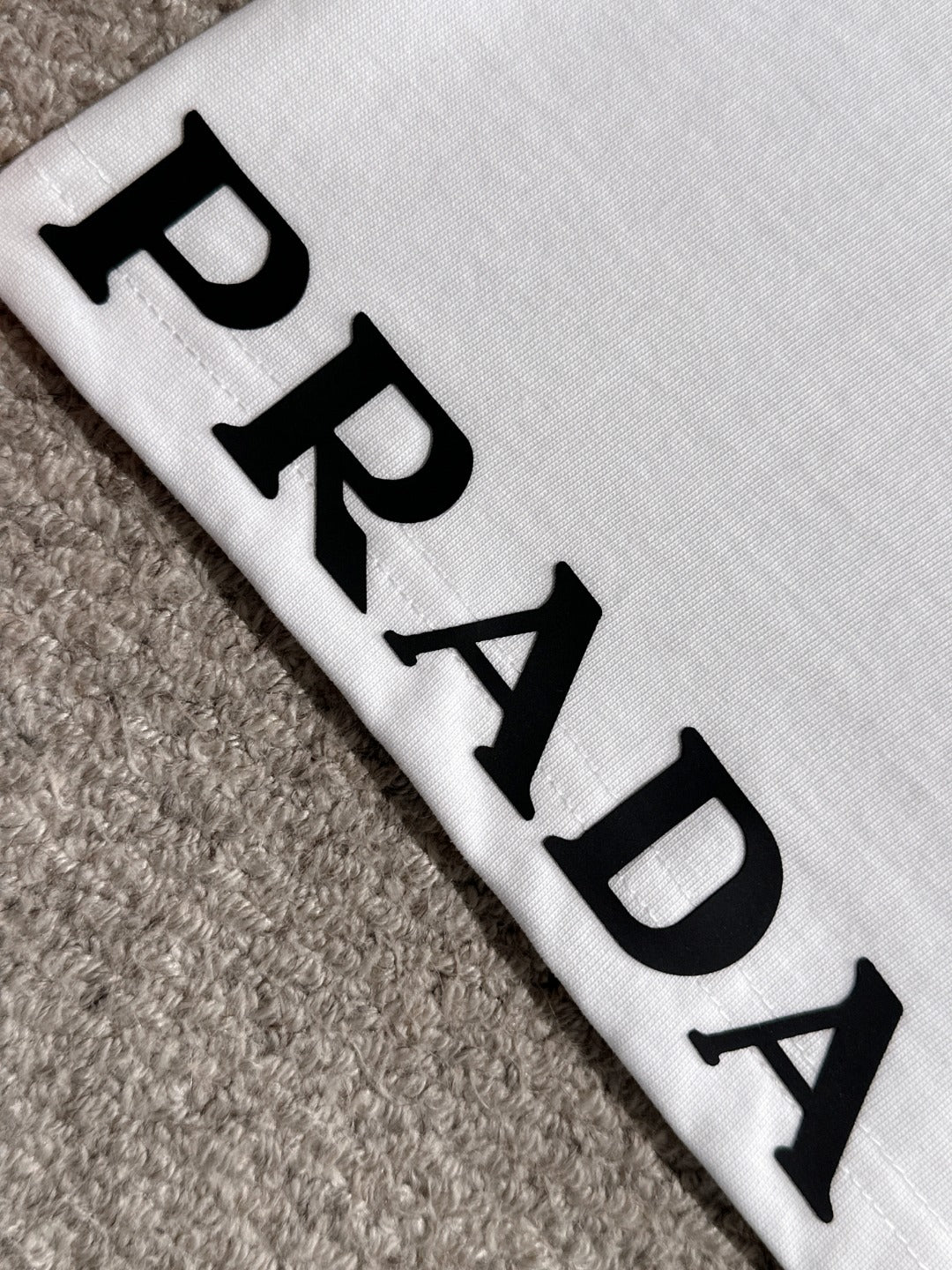 LuxluxHouse Best Quality Clothes T-shirt Prada