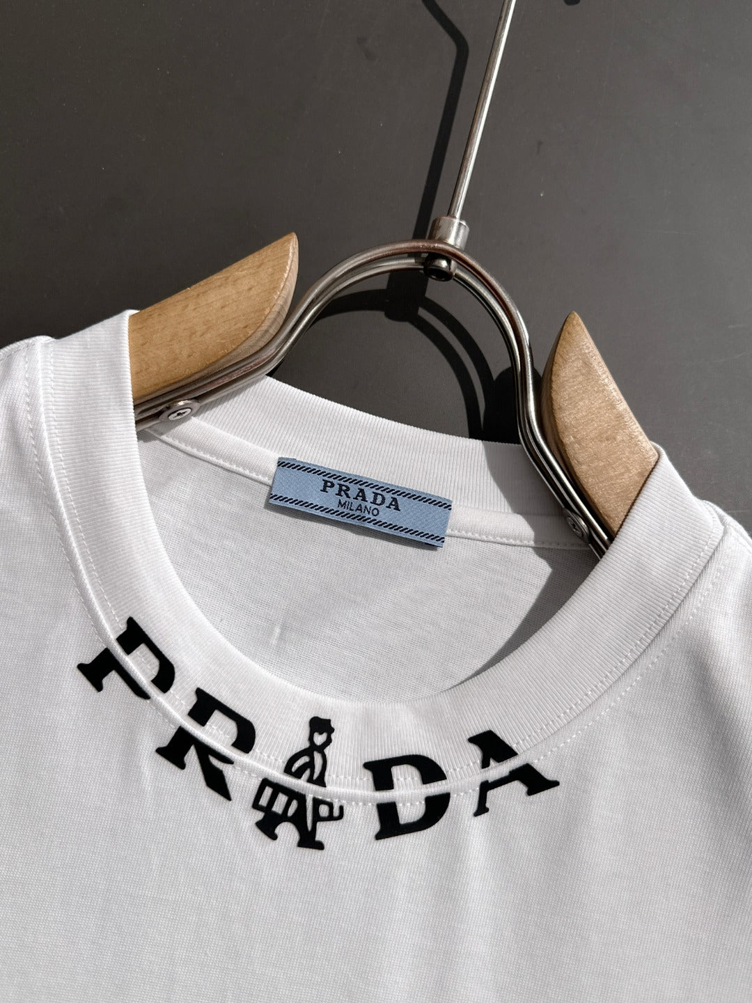LuxluxHouse Best Quality Clothes T-shirt Prada