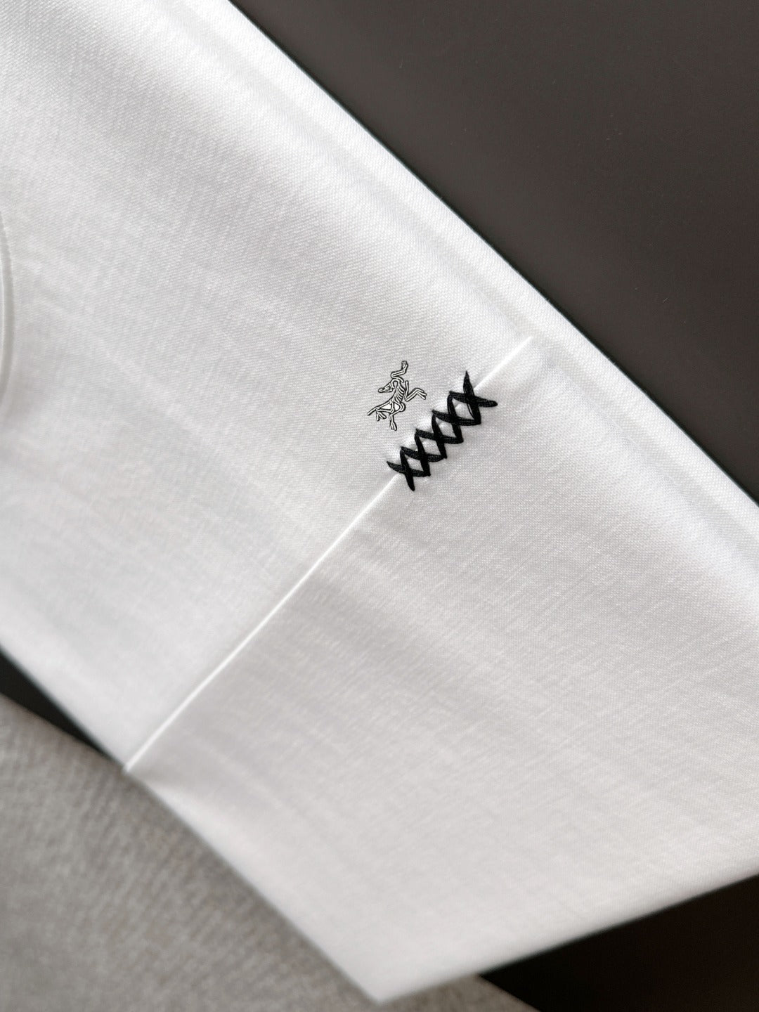 LuxluxHouse Best Quality Clothes T-shirt Arcteryx