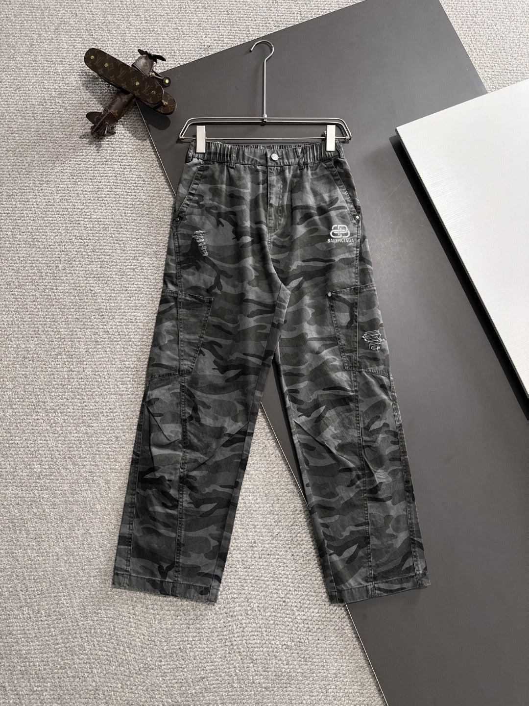 LuxluxHouse Best Quality Clothes Balenciaga Pants