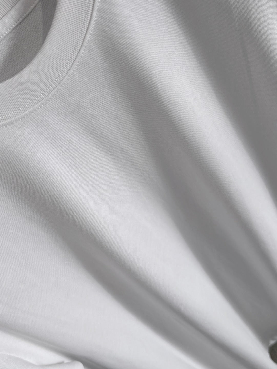 LuxluxHouse Best Quality Clothes T-shirt Loewe