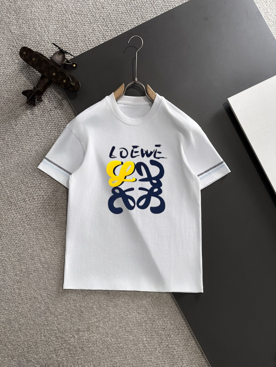 LuxluxHouse Best Quality Clothes T-shirt Loewe
