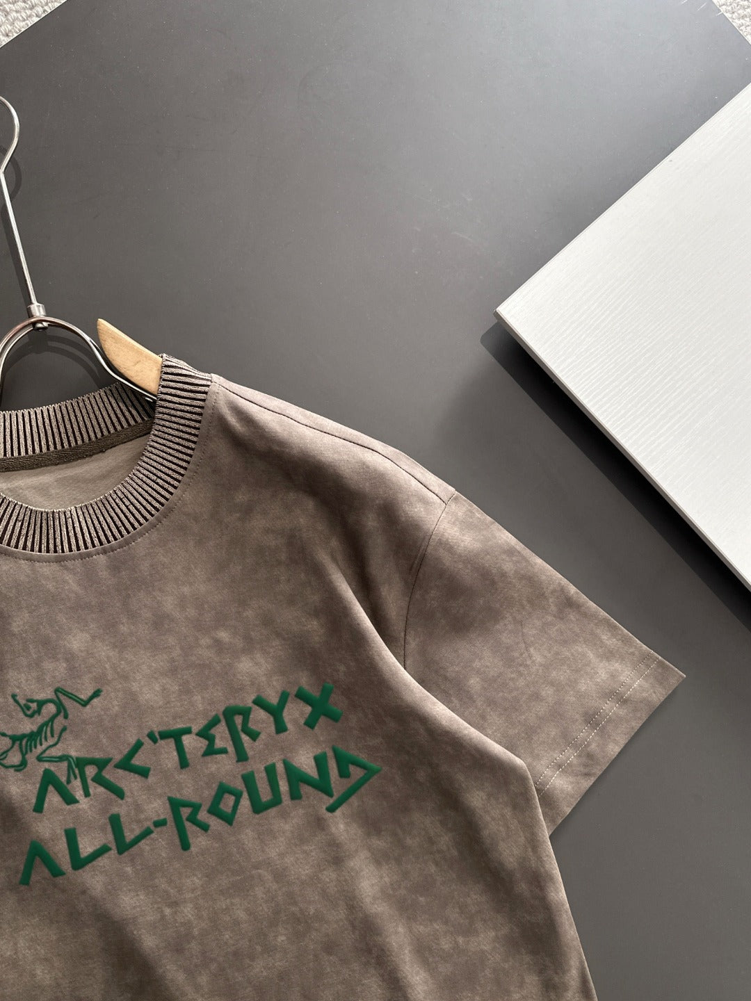 LuxluxHouse Best Quality Clothes T-shirt Arcteryx
