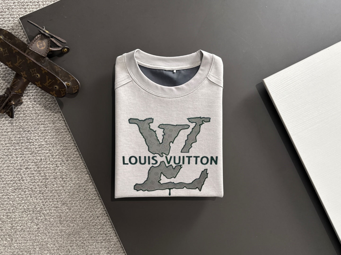 LuxluxHouse Best Quality Clothes T-shirt Louis Vuitton