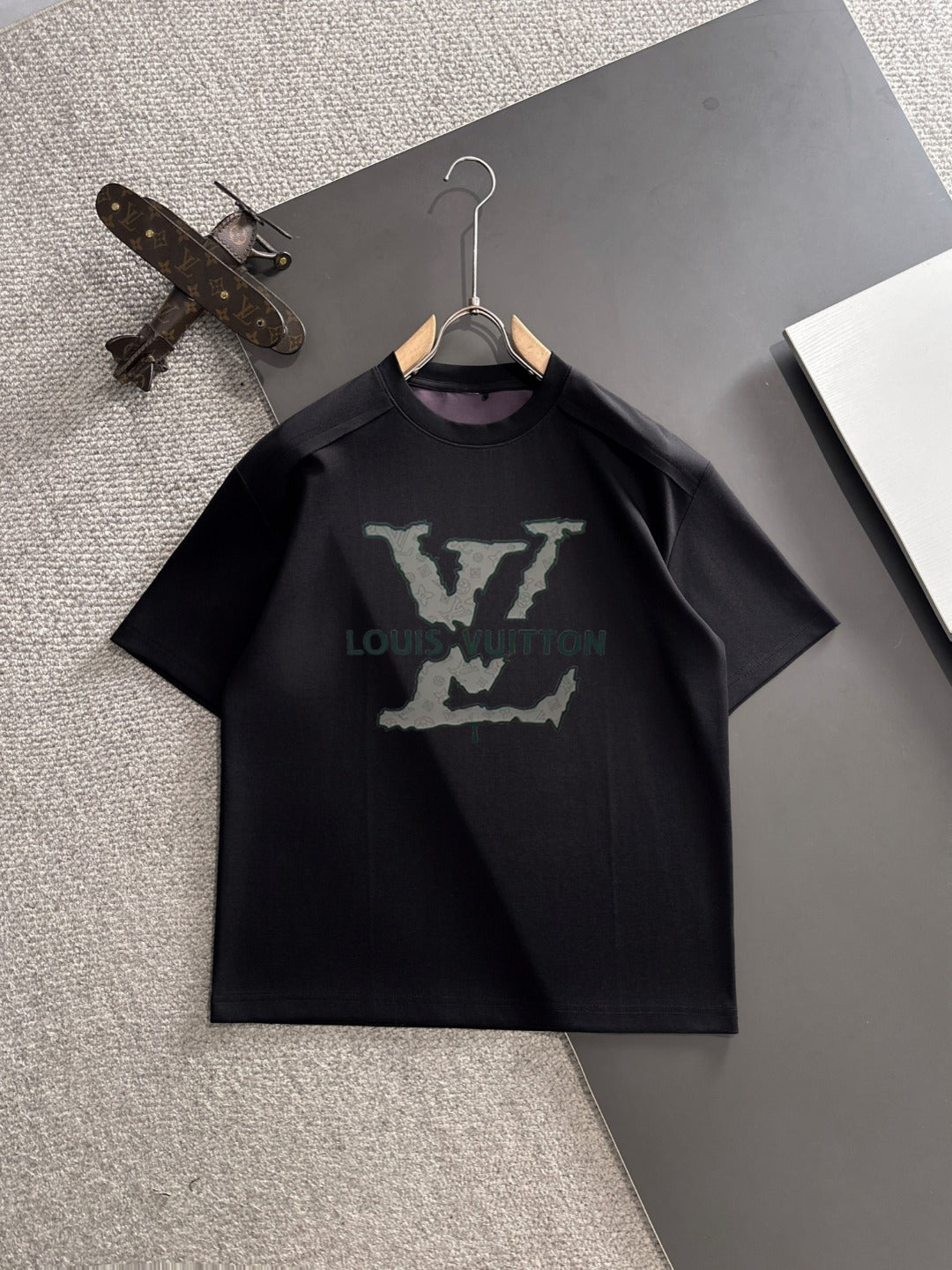 LuxluxHouse Best Quality Clothes T-shirt Louis Vuitton