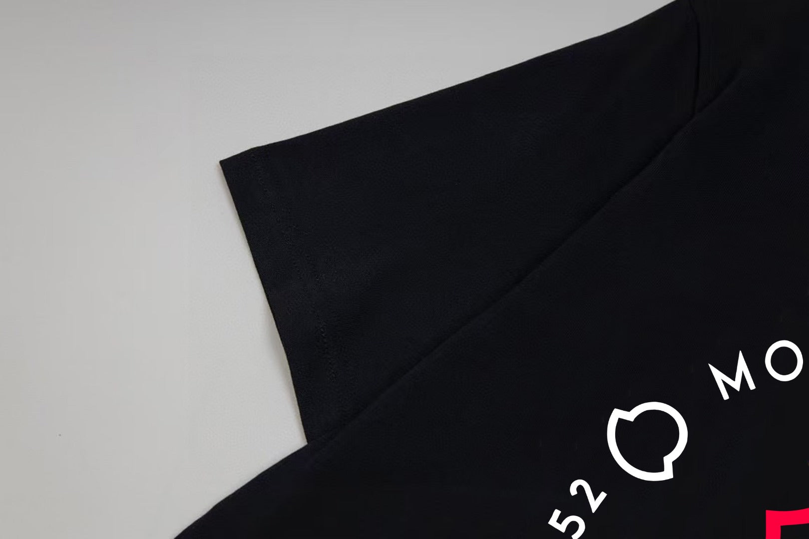 LuxluxHouse Best Quality Clothes T-shirt Moncler