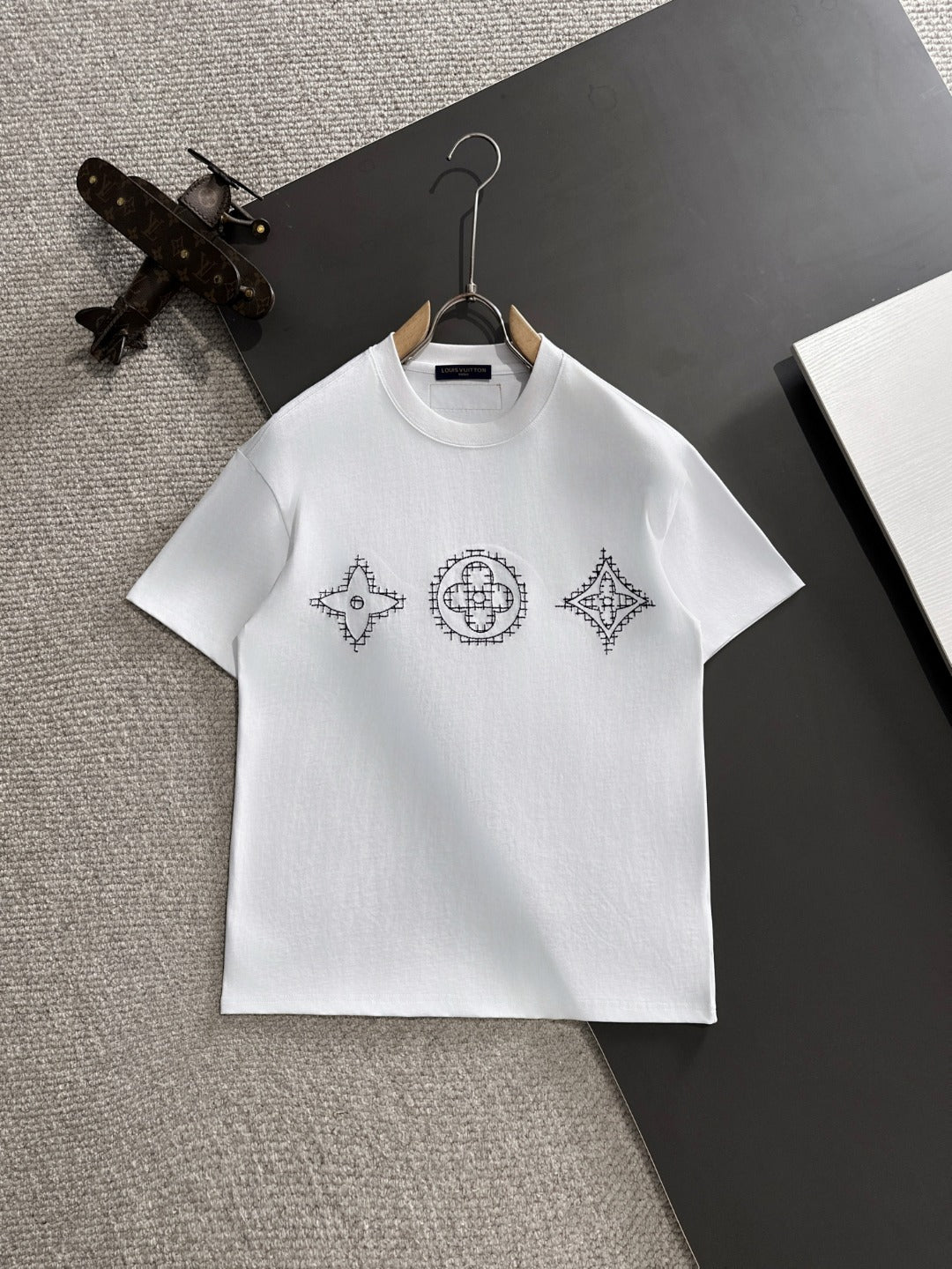 LuxluxHouse Best Quality Clothes T-shirt Louis Vuitton