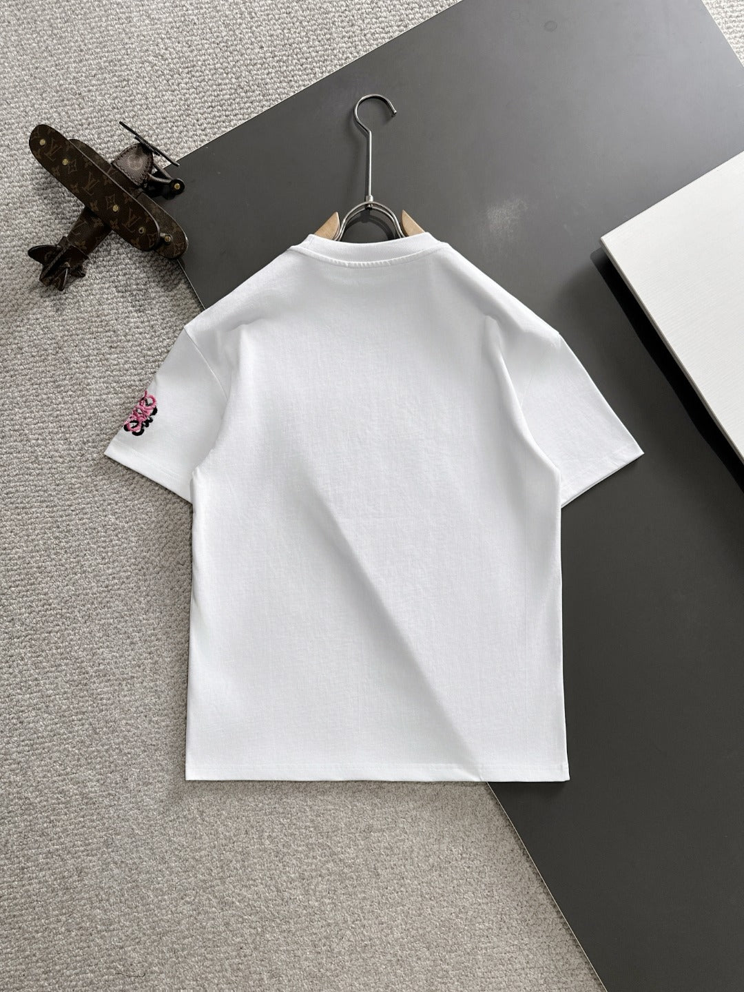 LuxluxHouse Best Quality Clothes T-shirt Loewe