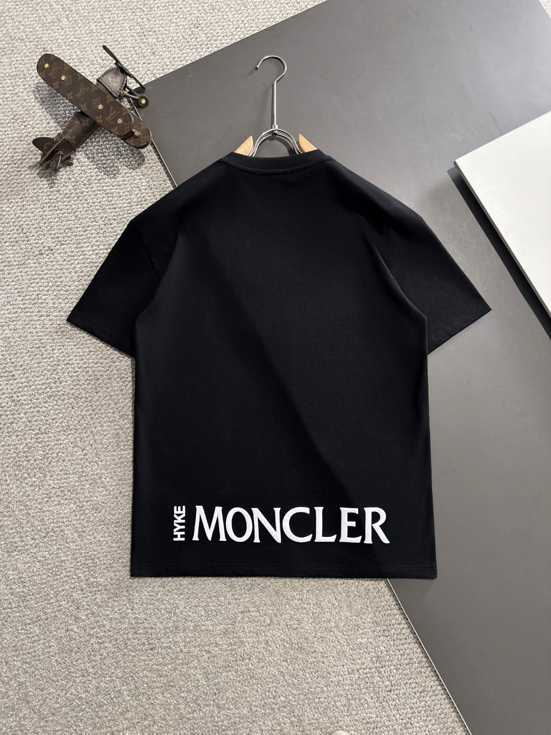 LuxluxHouse Best Quality Clothes T-shirt Moncler