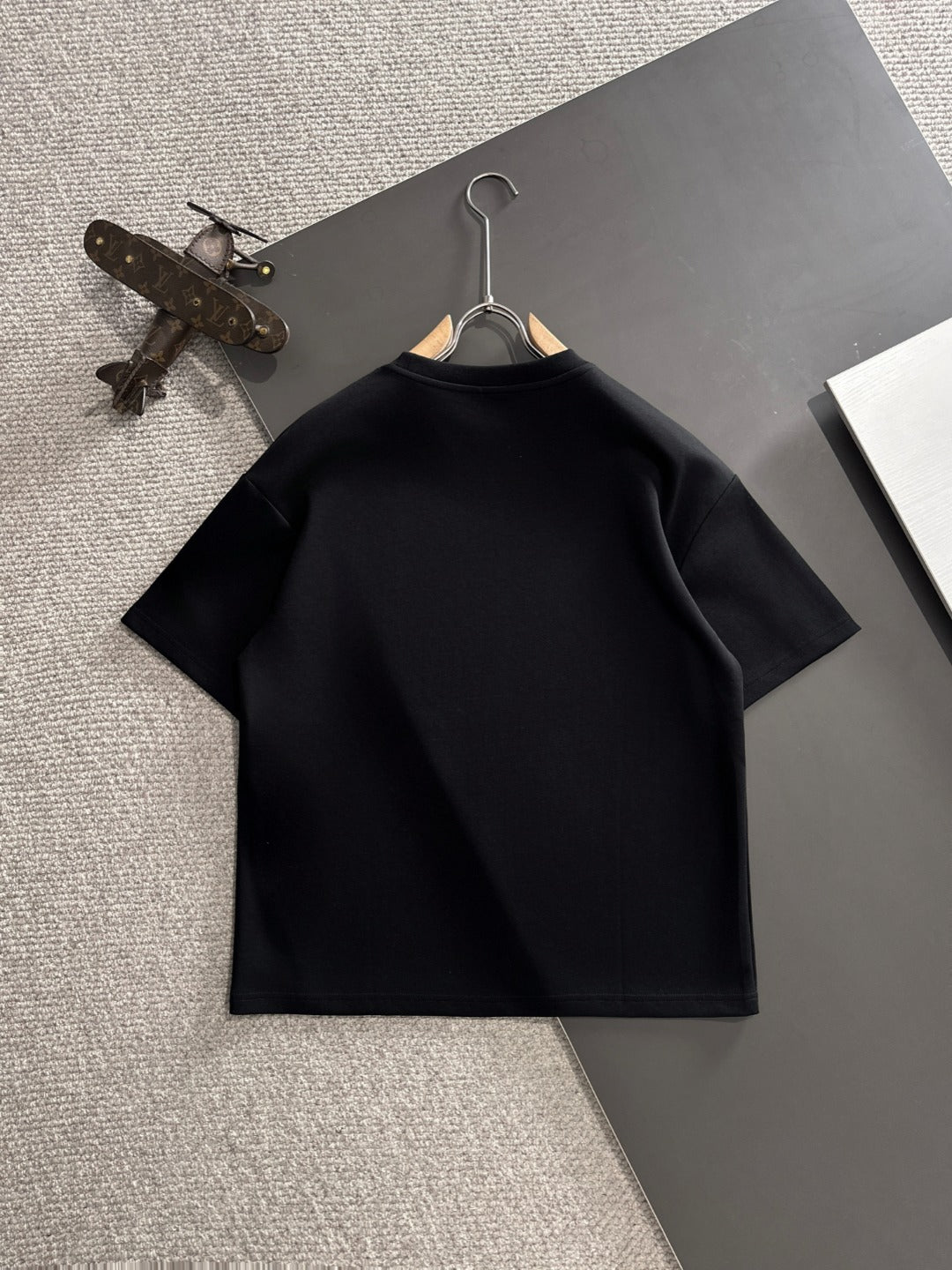LuxluxHouse Best Quality Clothes T-shirt Loewe