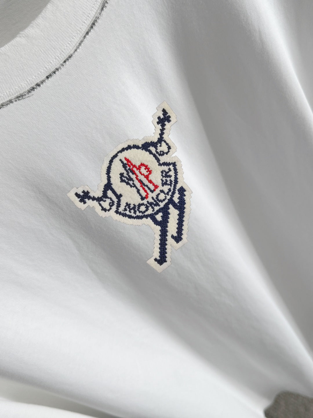 LuxluxHouse Best Quality Clothes T-shirt Moncler