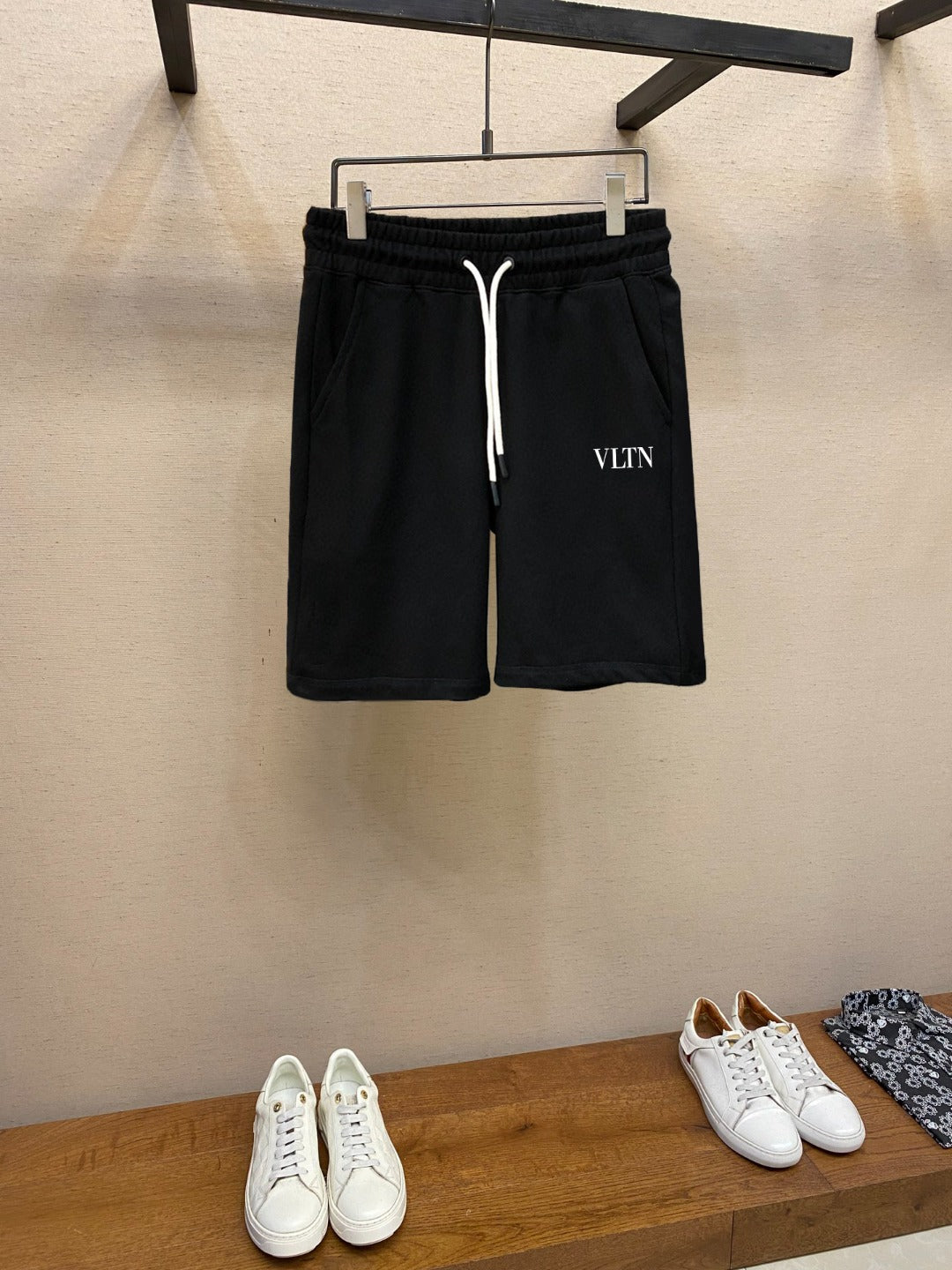 LuxluxHouse Best Quality Clothes Valentino Pants