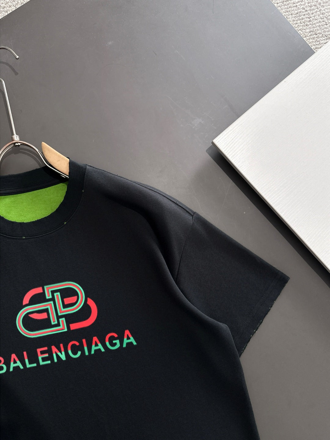 LuxluxHouse Best Quality Clothes Balenciaga T-shirt