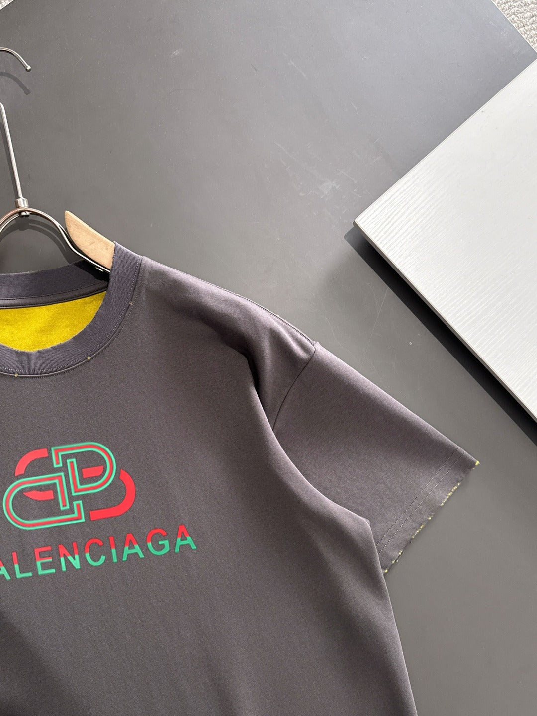 LuxluxHouse Best Quality Clothes Balenciaga T-shirt