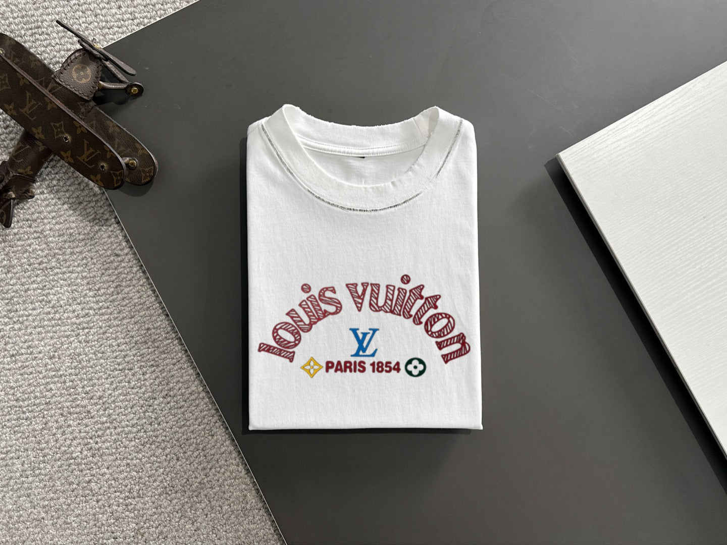 LuxluxHouse Best Quality Clothes T-shirt Louis Vuitton