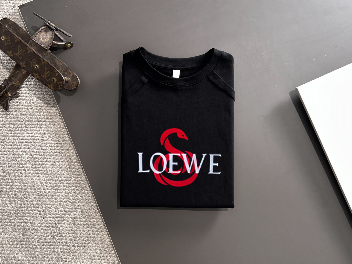 LuxluxHouse Best Quality Clothes T-shirt Loewe