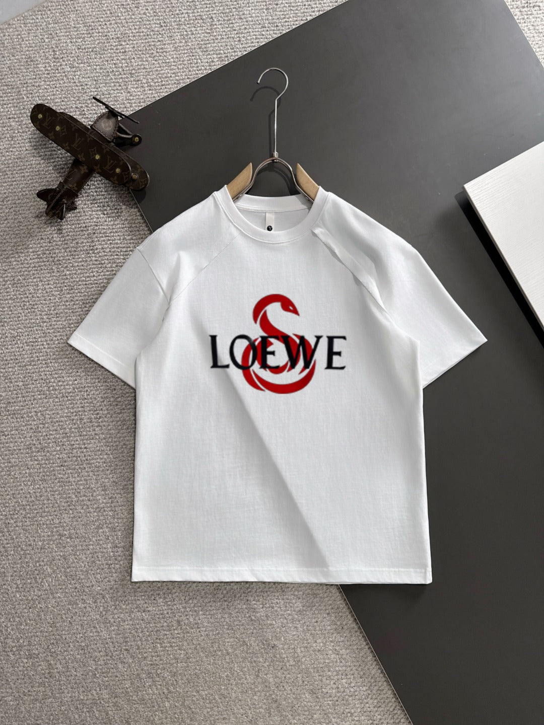 LuxluxHouse Best Quality Clothes T-shirt Loewe