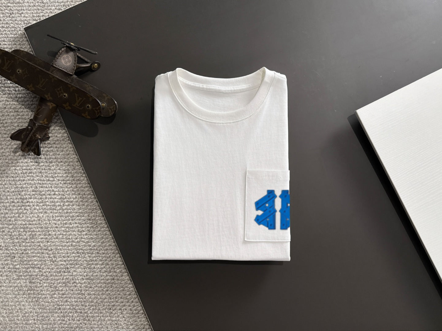 LuxluxHouse Best Quality Clothes Balenciaga T-shirt