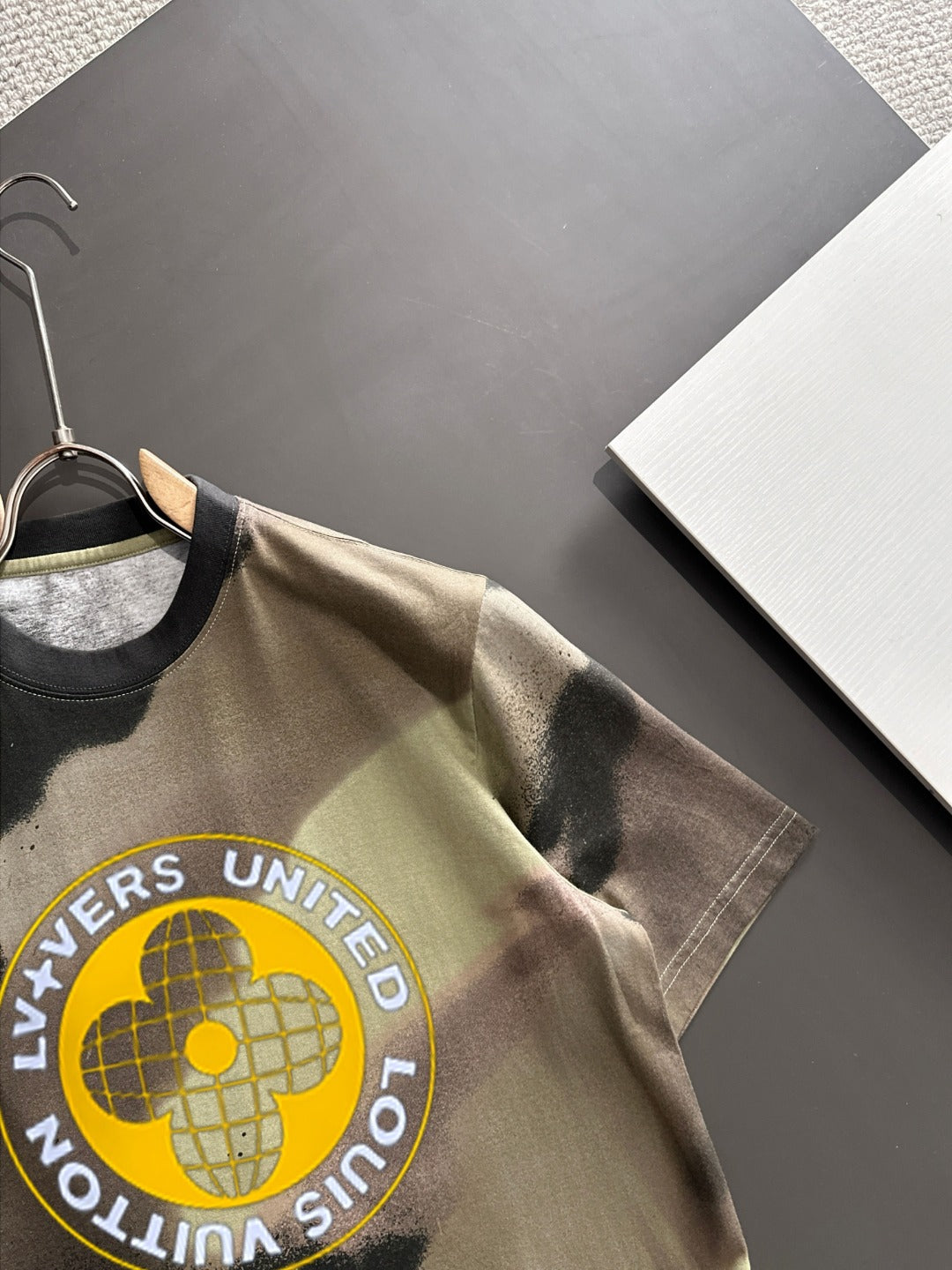 LuxluxHouse Best Quality Clothes T-shirt Louis Vuitton