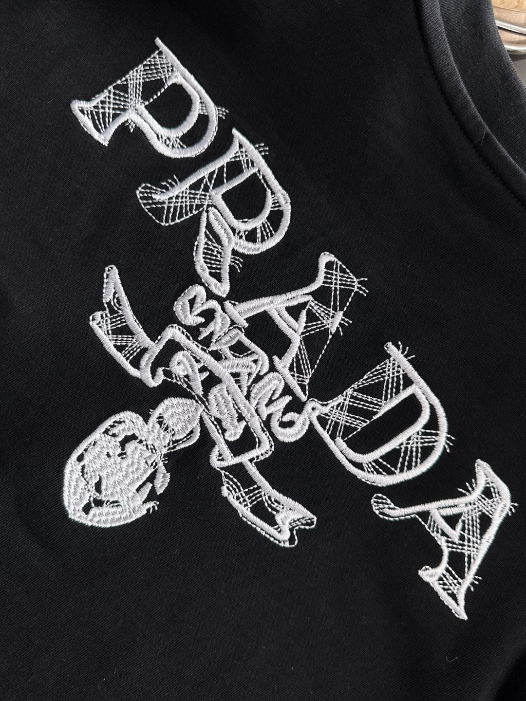 LuxluxHouse Best Quality Clothes T-shirt Prada