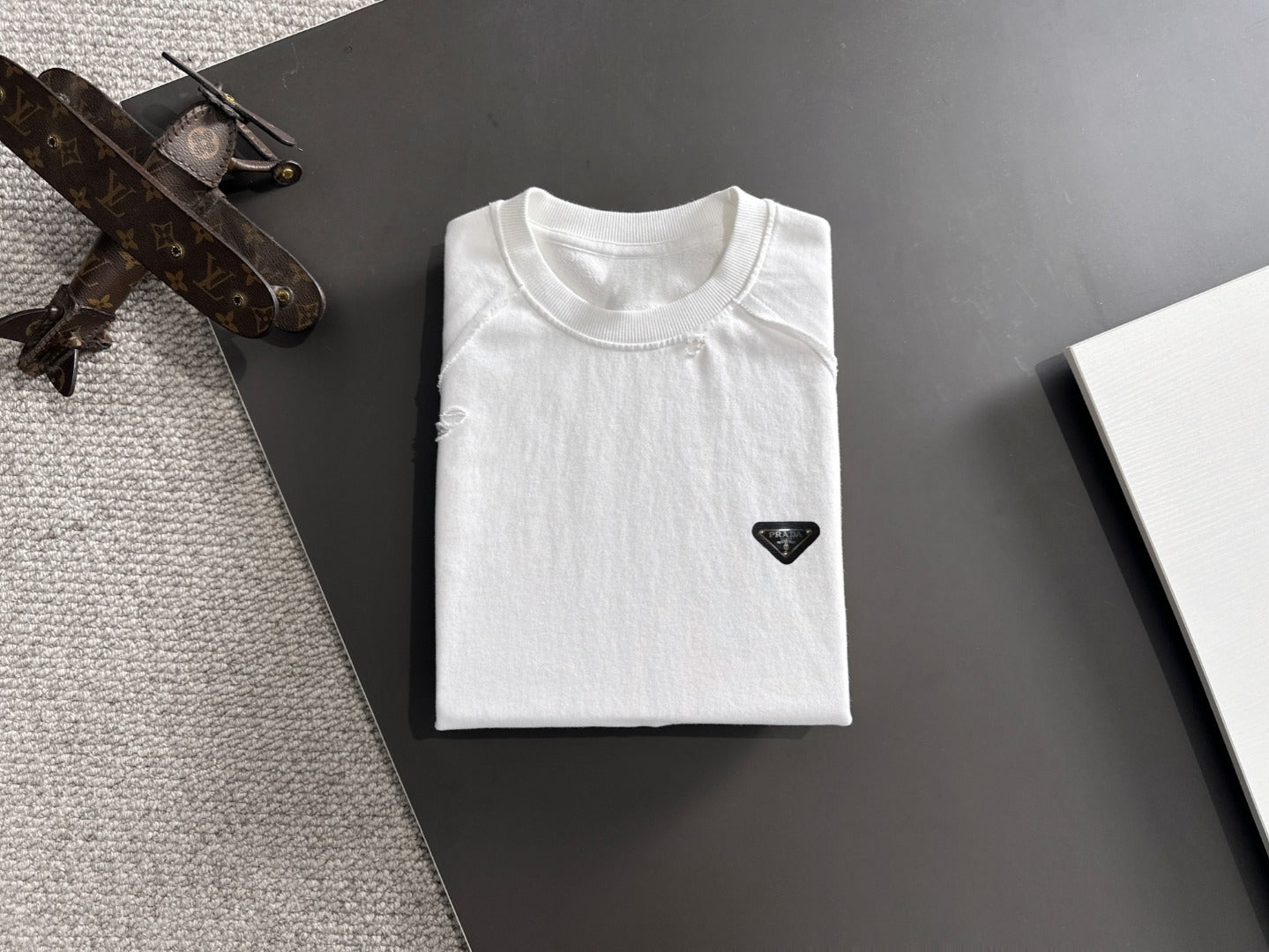 LuxluxHouse Best Quality Clothes T-shirt Prada