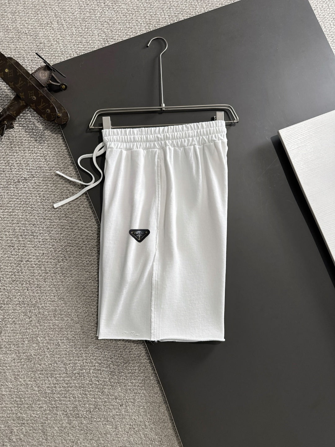 LuxluxHouse Best Quality Clothes T-shirt Prada