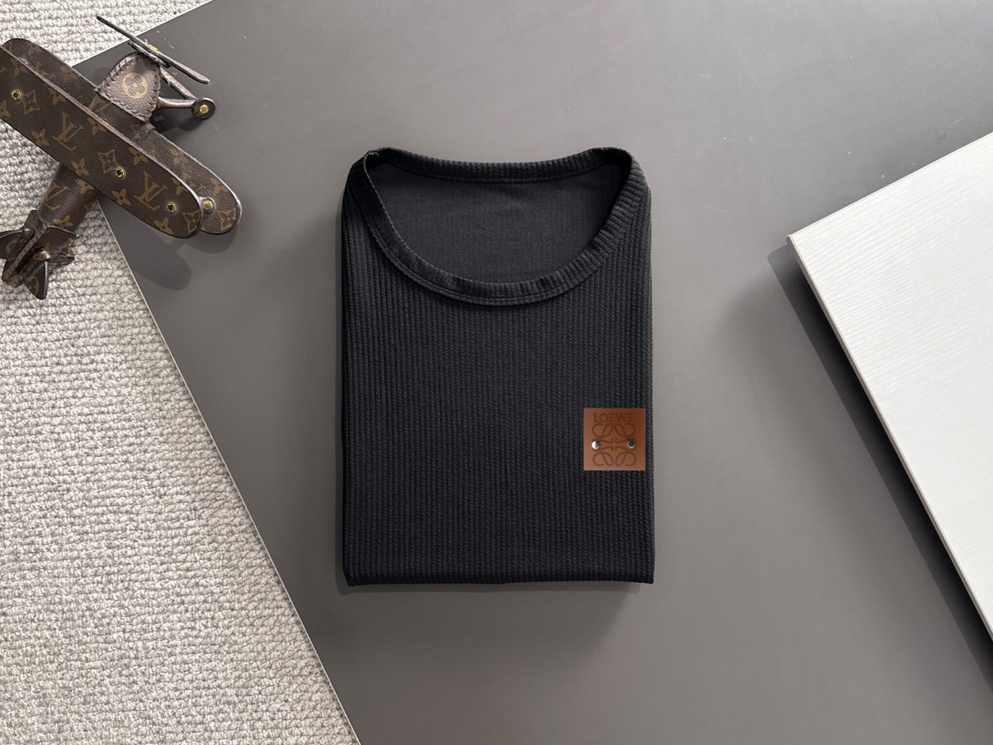 LuxluxHouse Best Quality Clothes T-shirt Loewe