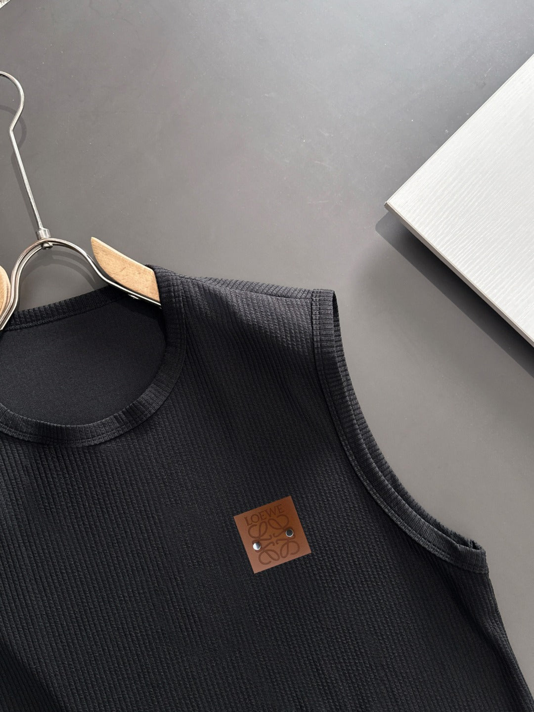 LuxluxHouse Best Quality Clothes T-shirt Loewe