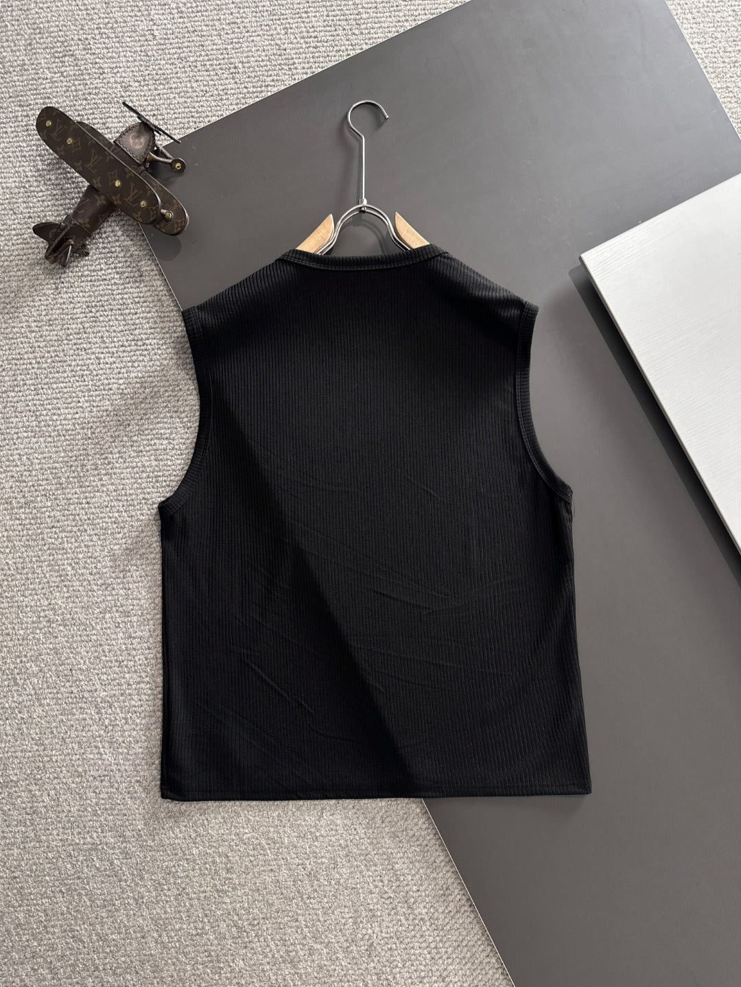 LuxluxHouse Best Quality Clothes T-shirt Loewe