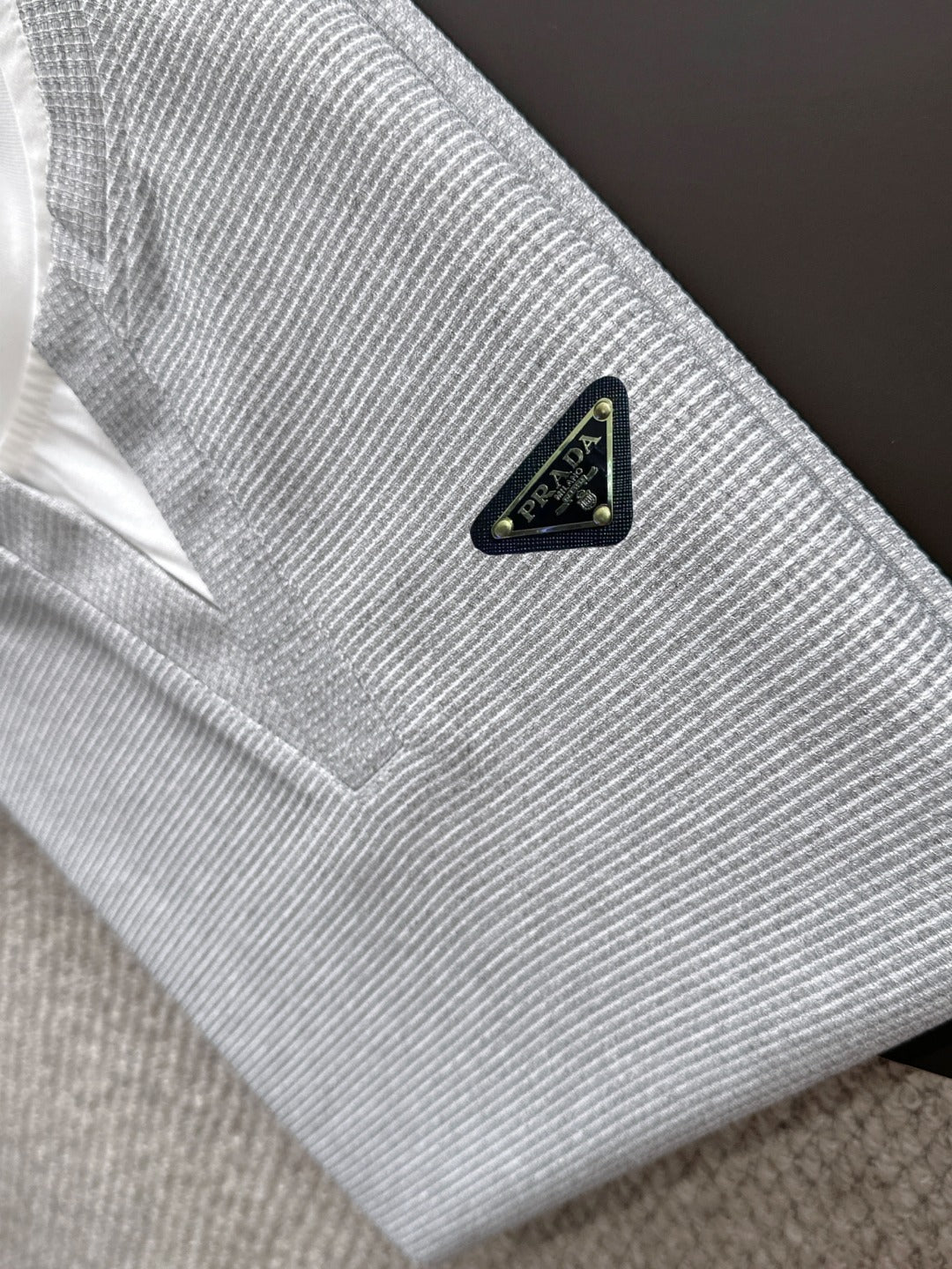 LuxluxHouse Best Quality Clothes T-shirt Prada