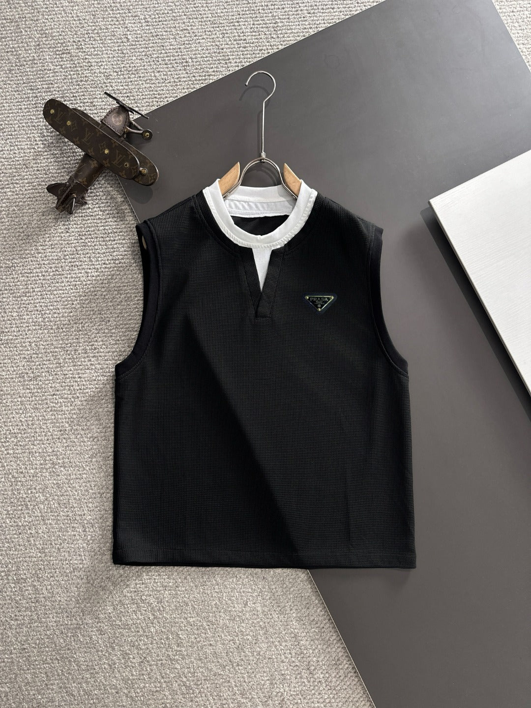 LuxluxHouse Best Quality Clothes T-shirt Prada