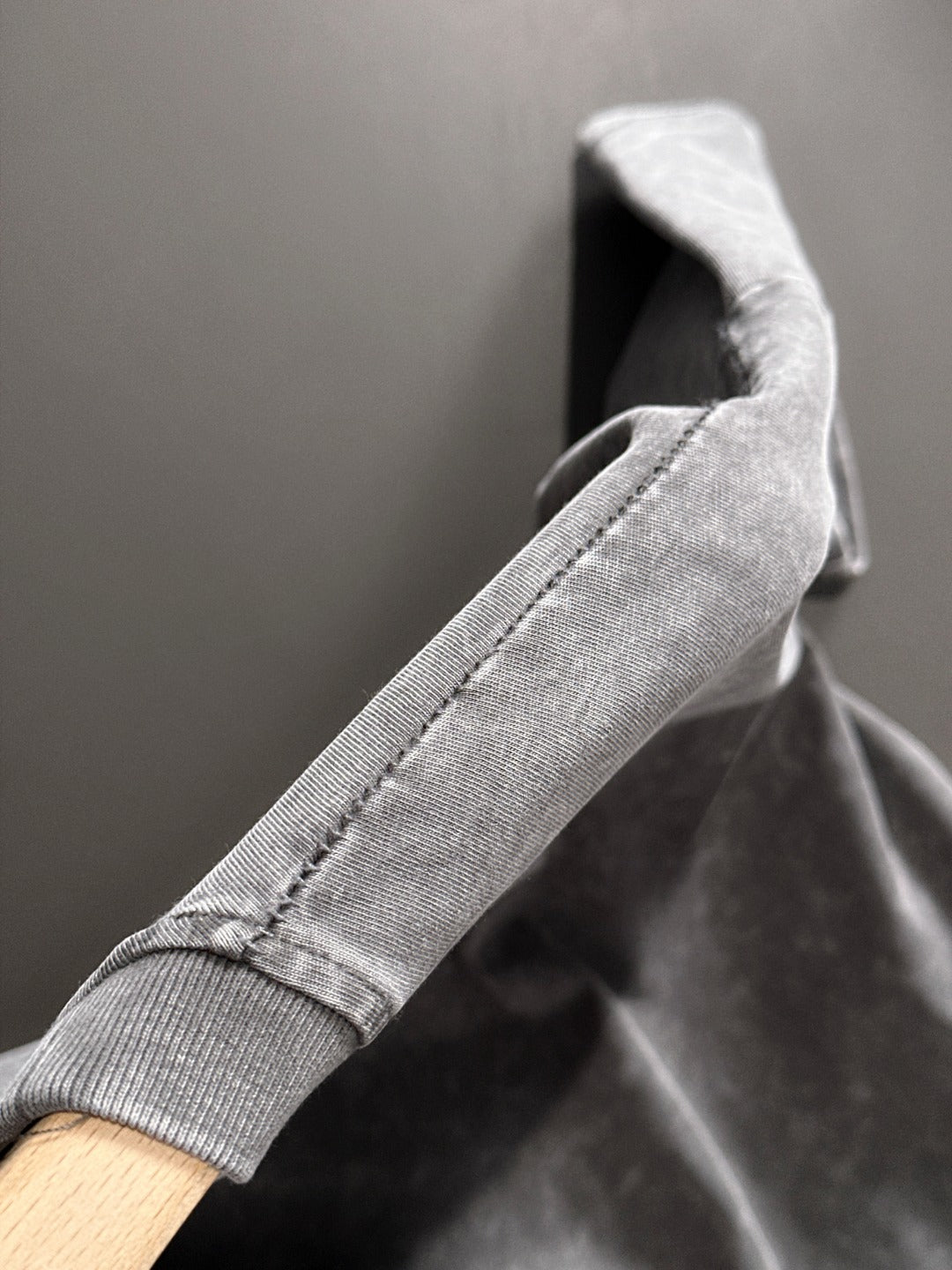 LuxluxHouse Best Quality Clothes T-shirt Loewe